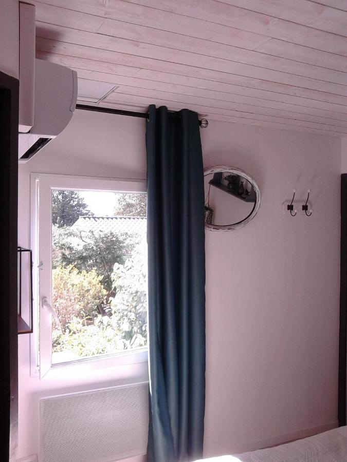 Les Florides Apartment LʼIsle-sur-la-Sorgue